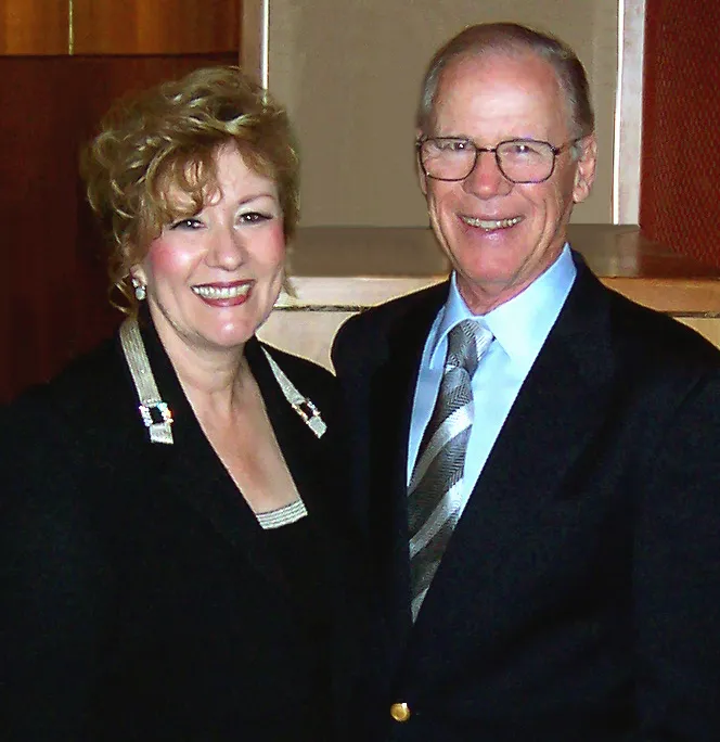 Photograph of Esther Hicks, 2006